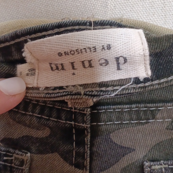 Anthropologie denim by Ellison camo pants - Picture 6 of 7